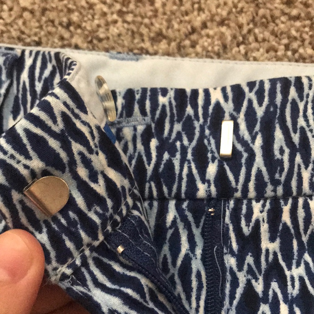 Water patterned shorts - Picture 2 of 3